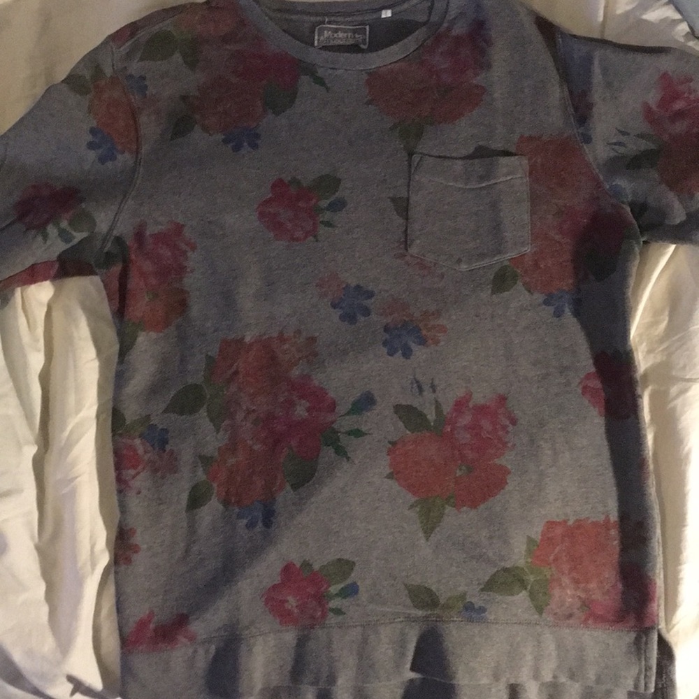 Long sleeve sweatshirt